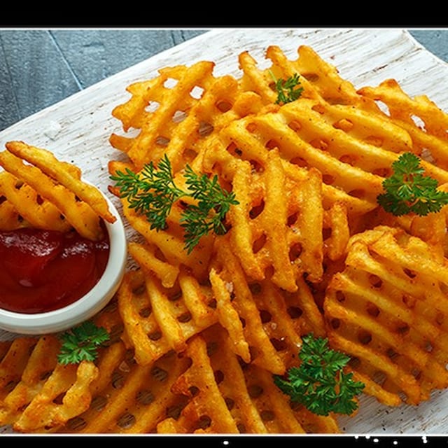 WAFFLE FRENCH FRIES.